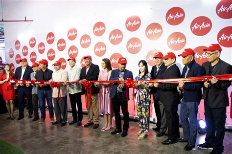 AirAsia unveils sprawling RedPoint office in the Philippines.